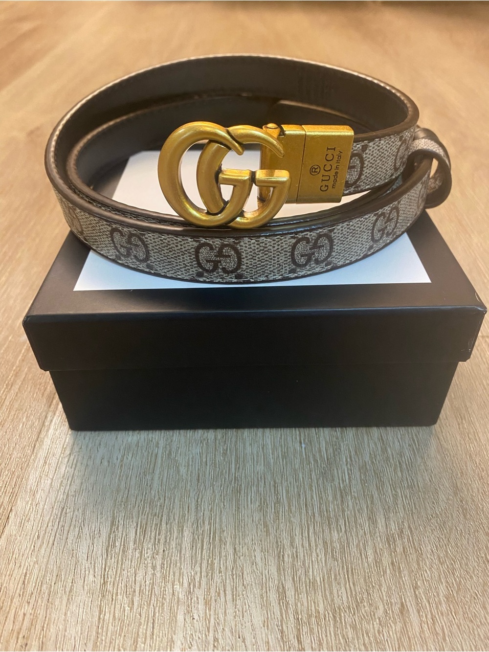 Gucci Reversible Supreme GG Belt